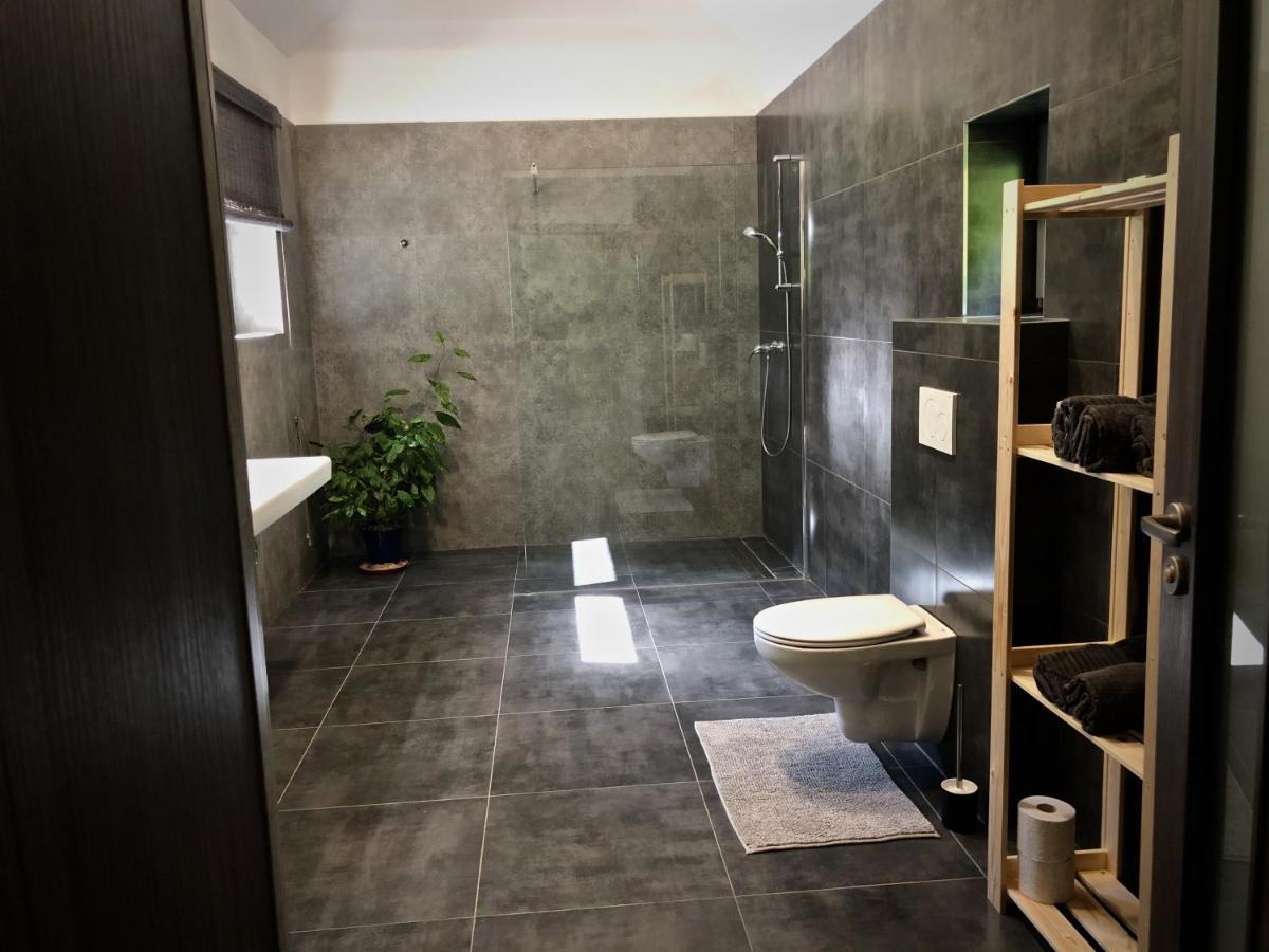 Mezonetovy Apartman S Terasou Na Samote V Lese Vlkava Zewnętrze zdjęcie