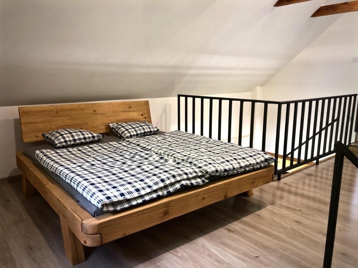 Mezonetovy Apartman S Terasou Na Samote V Lese Vlkava Zewnętrze zdjęcie